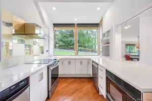 11 Buena Vista Rd, Port Jefferson, NY 11777 - Photo 14