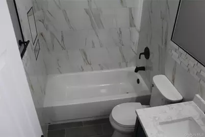 276 Temple Hill #2410, New Windsor, NY 12553 - Photo 6