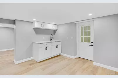 11 Mayfield, Mastic Beach, NY 11951 - Photo 18
