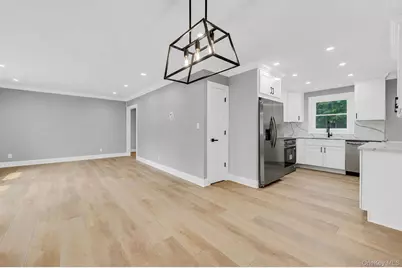 11 Mayfield, Mastic Beach, NY 11951 - Photo 10