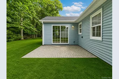 190 Canterbury Drive, Ridge, NY 11961 - Photo 32