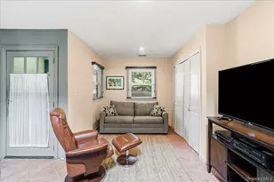 2154 Marion Ave, Merrick, NY 11566 - Photo 12
