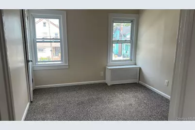28 Stowe, Hempstead, NY 11550 - Photo 4