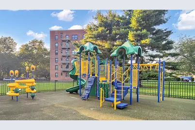 73-55 210th Street #4J, Oakland Gardens, NY 11364 - Photo 10