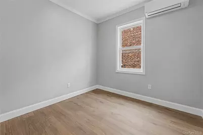 9431 239th Street, Floral Park, NY 11001 - Photo 14