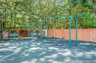 460 Old Town Rd, Port Jefferson, NY 11776 - Photo 30