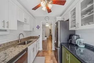 460 Old Town Rd, Port Jefferson, NY 11776 - Photo 8