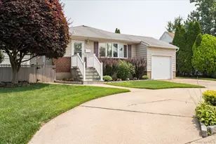 3191 N Jerusalem Rd, Levittown, NY 11756 - Photo 2