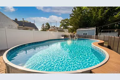 520 Riverside Avenue, Massapequa, NY 11758 - Photo 26