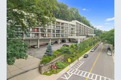 1116 Warburton Avenue #2J, Yonkers, NY 10701 - Photo 2