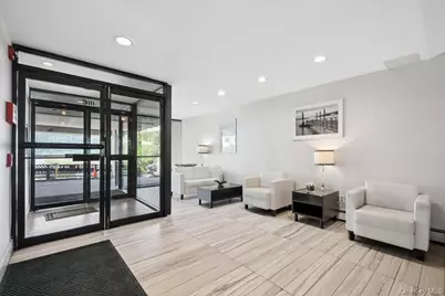 1116 Warburton Avenue #2J, Yonkers, NY 10701 - Photo 4