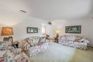 15 Buhl Ln, East Northport, NY 11731 - Photo 12