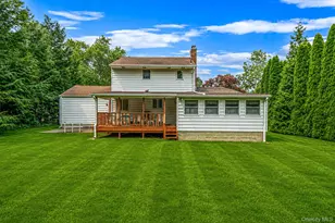 15 Buhl Ln, East Northport, NY 11731 - Photo 8