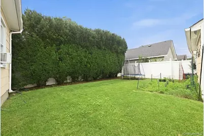 48 Poplar Street, West Hempstead, NY 11552 - Photo 20