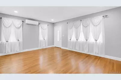 9411 210th Street, Queens Village, NY 11428 - Photo 16