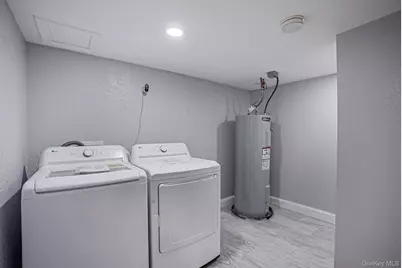 9411 210th Street, Queens Village, NY 11428 - Photo 28