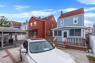 94-11 210th St, Queens Village, NY 11428 - Photo 12