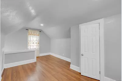 9411 210th Street, Queens Village, NY 11428 - Photo 44