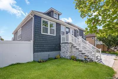 1043 Delaware Avenue, Island Park, NY 11558 - Photo 2
