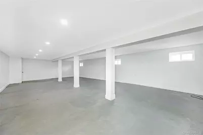 1043 Delaware Avenue, Island Park, NY 11558 - Photo 28
