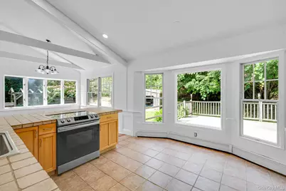 20 Dolphin Way, Riverhead, NY 11901 - Photo 12
