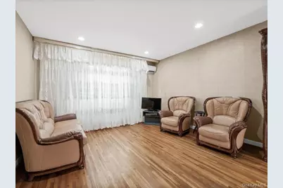 15314 76th Road, Flushing, NY 11367 - Photo 8