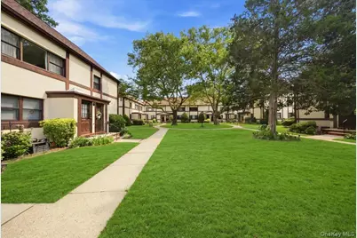 280 Cherry Valley Avenue #A2, Garden City, NY 11530 - Photo 4