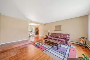 190 Bay Ave, Patchogue, NY 11772 - Photo 10