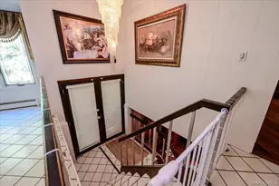 561 Golf Dr, Valley Stream, NY 11581 - Photo 24