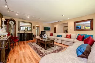 561 Golf Dr, Valley Stream, NY 11581 - Photo 6
