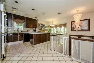 561 Golf Dr, Valley Stream, NY 11581 - Photo 10