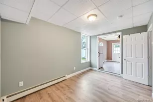 10 Ramblewood Rd, Ridge, NY 11961 - Photo 28