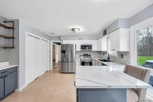 10 Ramblewood Rd, Ridge, NY 11961 - Photo 16