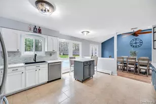 10 Ramblewood Rd, Ridge, NY 11961 - Photo 18