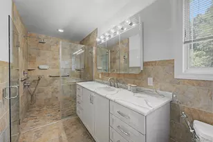 16 Cross Bow Ln, Commack, NY 11725 - Photo 18