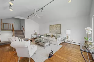 16 Cross Bow Ln, Commack, NY 11725 - Photo 22