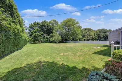 16 Cross Bow Lane, Commack, NY 11725 - Photo 6