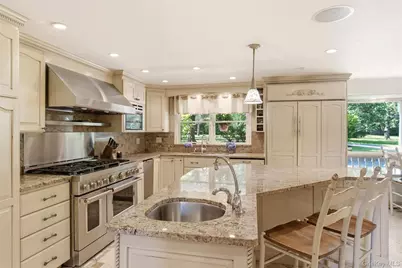 27 School Lane, Lloyd Harbor, NY 11743 - Photo 6