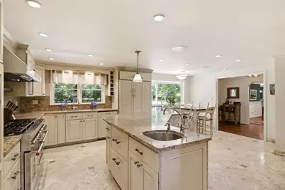 27 School Lane, Lloyd Harbor, NY 11743 - Photo 8