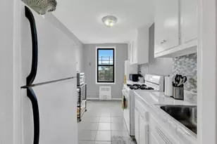 270 N Broadway, Yonkers, NY 10701 - Photo 16