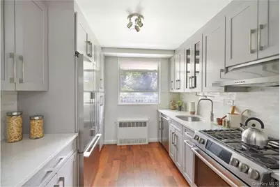 2575 Palisade Avenue #9F, Bronx, NY 10463 - Photo 6