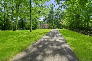 61 Bowe Ln, Lagrangeville, NY 12540 - Photo 2