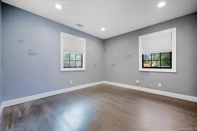 2 Cornwall Lane, Port Washington, NY 11050 - Photo 16