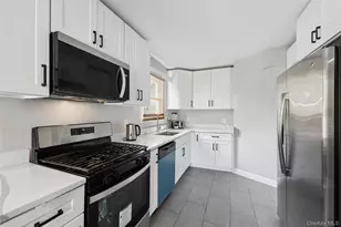 71 11th Ave, Huntington Station, NY 11746 - Photo 8
