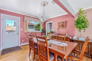 266 Albert St, Lindenhurst, NY 11757 - Photo 4