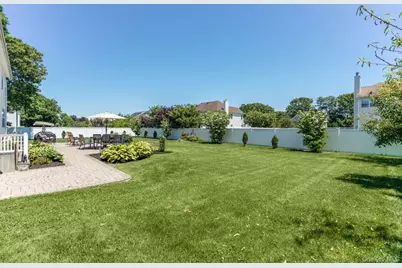 5 Daffodil Lane, Lake Grove, NY 11755 - Photo 18