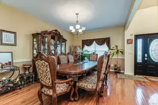 5 Daffodil Ln, Lake Grove, NY 11755 - Photo 6
