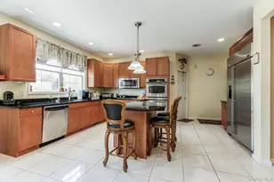 5 Daffodil Ln, Lake Grove, NY 11755 - Photo 8