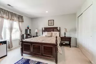 5 Daffodil Ln, Lake Grove, NY 11755 - Photo 16