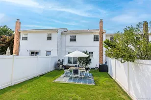 11 Monitor Ct, Coram, NY 11727 - Photo 30